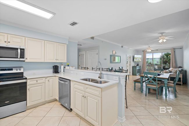 Kitchen | Image 12