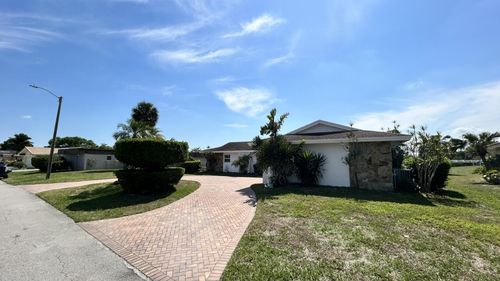 5728 S Bayberry Ln, Tamarac, FL, 33319-3521 | Card Image