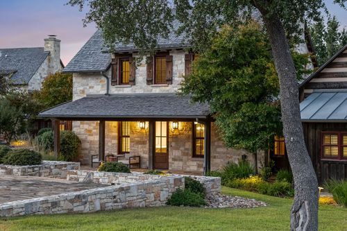 65 Riviera Cv, Fredericksburg, TX, 78624-2202 | Card Image