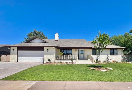 1316 E 19th Ave, Hutchinson, KS, 67502-5036 | Card Image