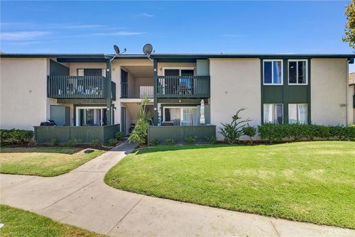 8-23276 Orange Ave, Lake Forest, CA, 92630-4922 | Card Image