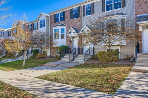 3852 La Belle St, Columbia Heights, MN, 55421-5032 | Card Image