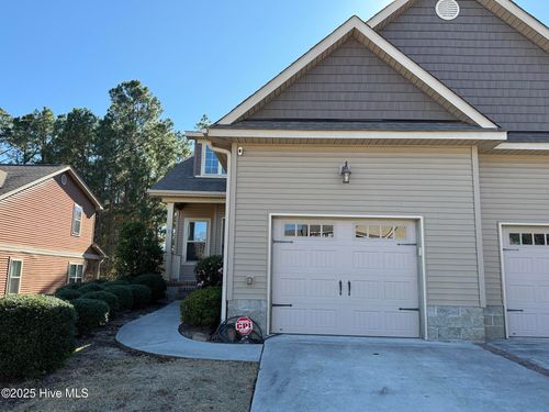 114 Cypress Cir, Southern Pines, NC, 28387-7300 | Card Image
