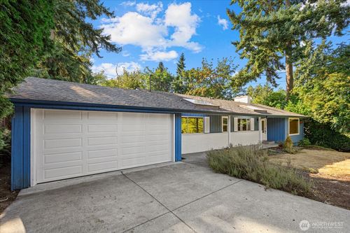 3415 103rd Pl Ne, Bellevue, WA, 98004-1910 | Card Image