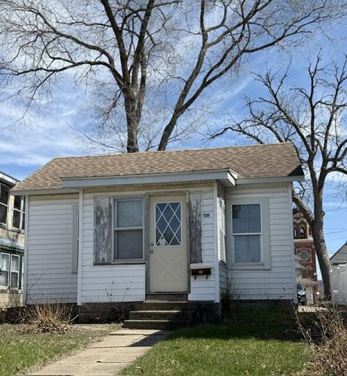 1106 Rose Street, La Crosse, WI, 54603 | Card Image