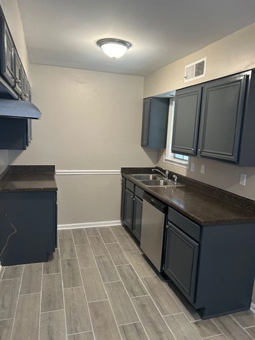 3300 Keystone Ave, Memphis, TN, 38128-1734 | Card Image