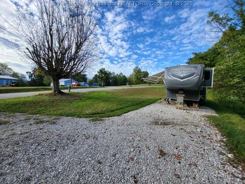 3450 Stone Lick Rd, Kenna, WV, 25248-6577 | Card Image