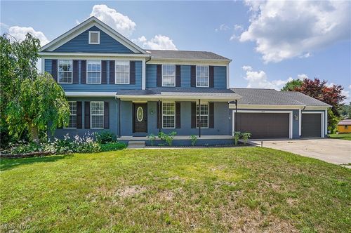 8641 Deer Meadow Blvd, Streetsboro, OH, 44241-5889 | Card Image