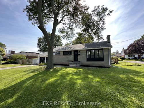 6 Woodland Acres, Belleville, ON, K8N4K1 | Card Image