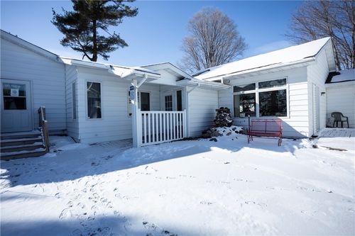 10356 State Road 29, River Falls, WI, 54022-4040 | Card Image