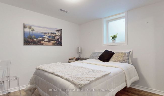 28 Cawker Crt, House other with 5 bedrooms, 4 bathrooms and 4 parking in Whitby ON | Image 41