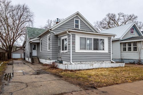 109 Copeland Ave, La Crosse, WI, 54603-3406 | Card Image