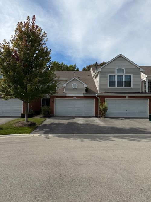 756 Old Checker Rd, Buffalo Grove, IL, 60089-1685 | Card Image