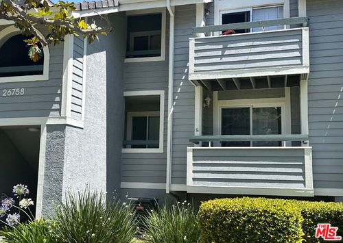 427-26758 Claudette St, Canyon Country, CA, 91351-5589 | Card Image