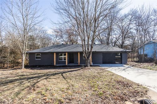 17 Dillow Dr, Bella Vista, AR, 72714-4012 | Card Image