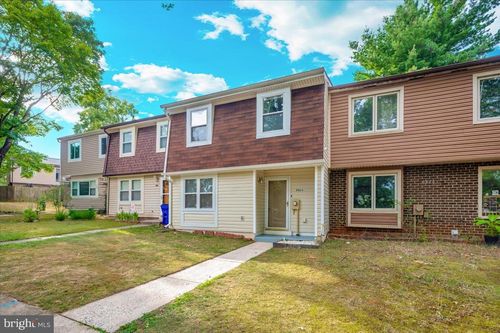 8826 Stauffer Rd, WALKERSVILLE, MD, 21793-7811 | Card Image