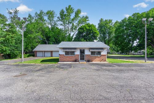 2000 W Ganson St, Jackson, MI, 49202-4037 | Card Image
