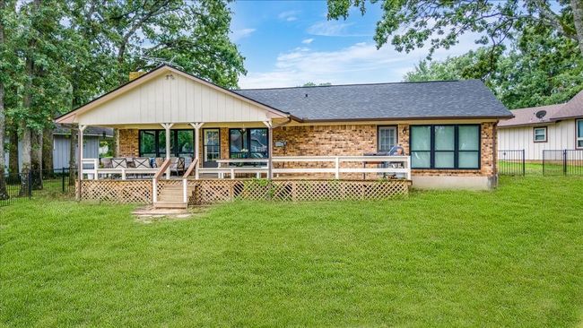 2012 Island Cir, House other with 4 bedrooms, 2 bathrooms and null parking in Tool TX | Image 27