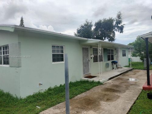 74-1172 Nw 64th St, Miami, FL, 33150-4231 | Card Image
