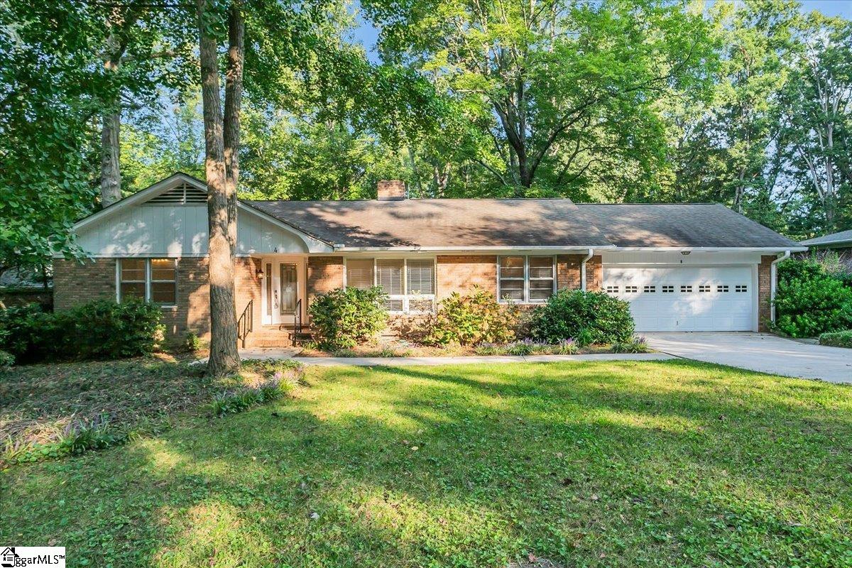 Rosebrier Ln, Taylors, SC 29687