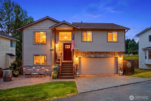 1102 20th St, Snohomish, WA, 98290-1348 | Card Image