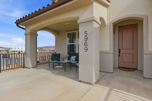 5969 S Carnelian Pkwy, St George, UT, 84790-2709 | Card Image