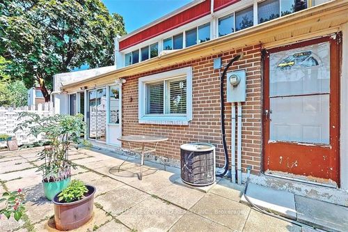 113-2901 Jane St, North York, ON, M3N2J8 | Card Image