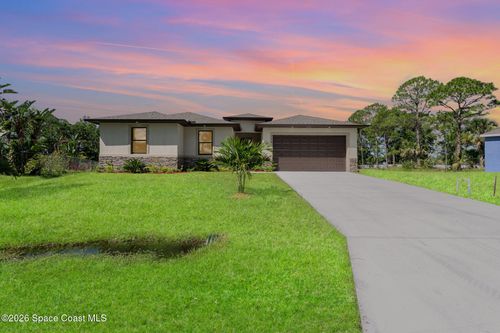 210 Sarah Rd Sw, Palm Bay, FL, 32908-7526 | Card Image