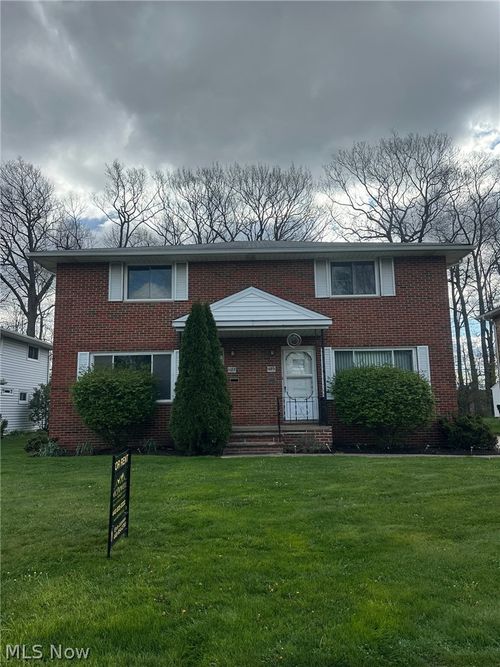 1187 Bonnie Lane, Mayfield Heights, OH, 44124 | Card Image