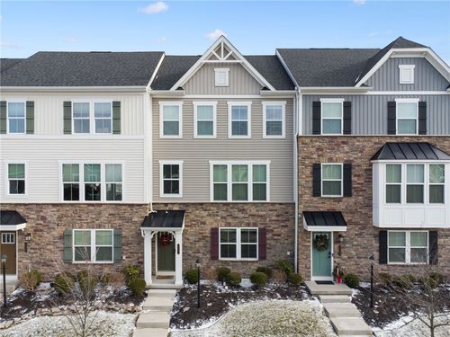 527 Captain Lee Boss Way, Cranberry Township, PA, 16066-3457 | Card Image