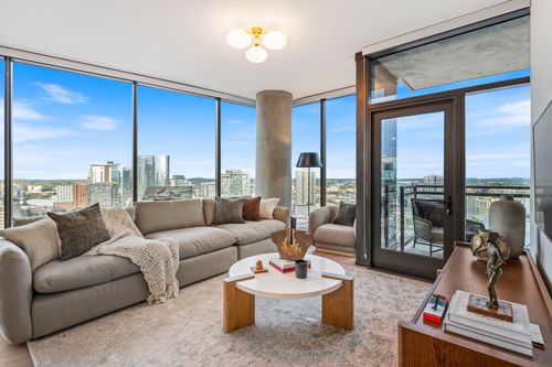 c2-d-b-1212 Demonbreun St, Nashville, TN, 37203-7629 | Card Image