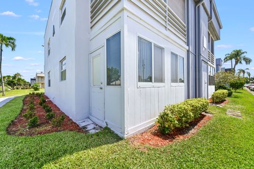 1 Burgundy, Delray Beach, FL, 33484 | Card Image