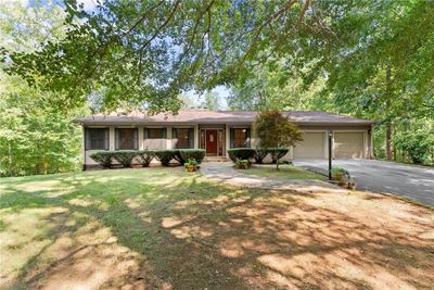 500 Mc Cartan Trail, House other with 3 bedrooms, 3 bathrooms and 2 parking in Clarkesville GA | Image 2