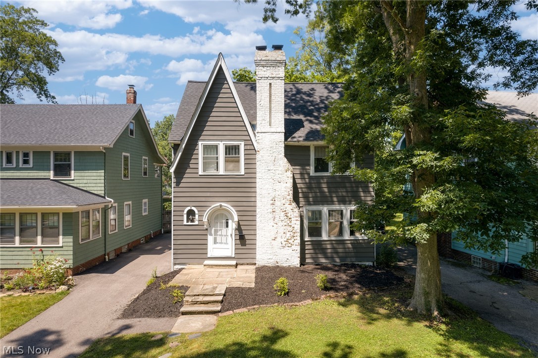 Meadowbrook Blvd, Cleveland Heights, OH 44118