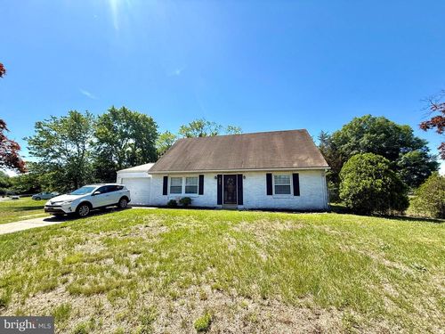 201 Stoddert Ave, WALDORF, MD, 20602-2913 | Card Image