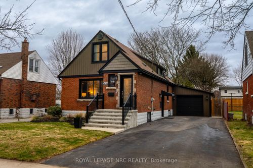 5717 Morden Drive, Niagara Falls, ON, L2E3C6 | Card Image