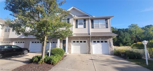 5300 Heather Field Circle, Parma, OH, 44134 | Card Image