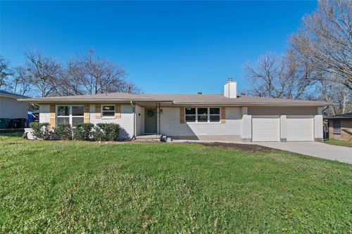 903 Stanley St, Denton, TX, 76201-2441 | Card Image