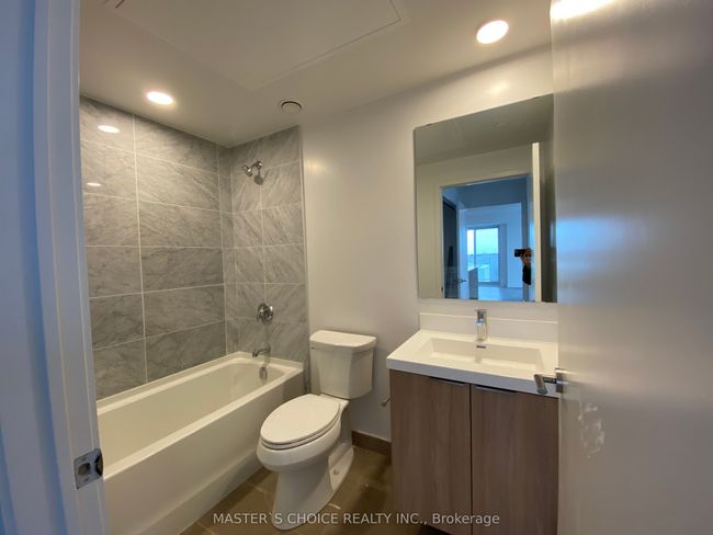 807 - 20 O'neill Rd, Condo with 2 bedrooms, 2 bathrooms and null parking in North York ON | Image 16