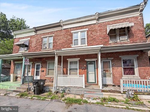916 May St, HARRISBURG, PA, 17103-1456 | Card Image