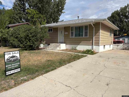 817 Yvonne Dr, Riverton, WY, 82501-2942 | Card Image