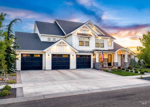 1001 N Triathlon Ave, Eagle, ID, 83616-7628 | Card Image