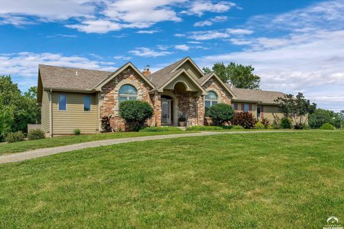 1236 N 411th Rd, Baldwin City, KS, 66006-8234 | Card Image