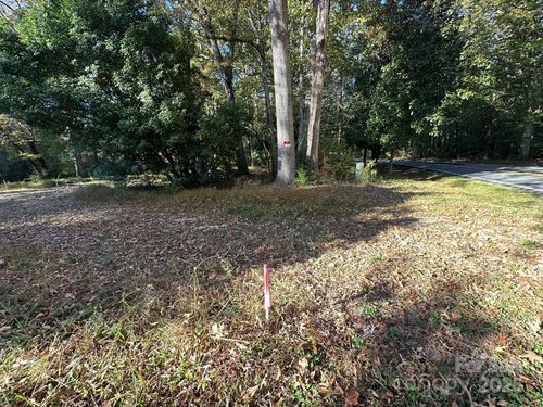 1-0 Courtney Huntsville Rd, Yadkinville, NC, 27055 | Card Image