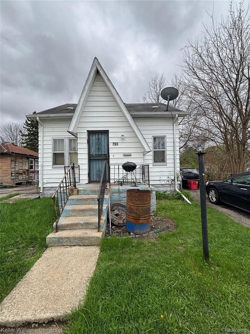 766 E Austin Ave, Flint, MI, 48505-2214 | Card Image