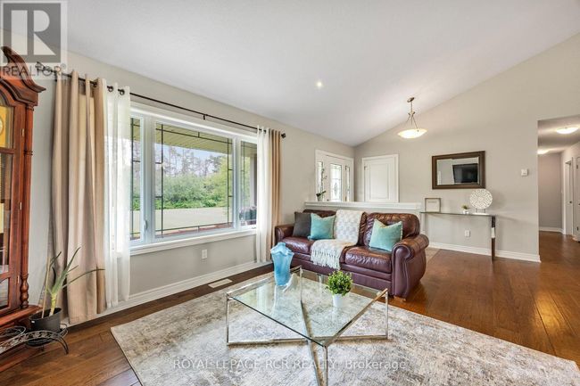 245327 5 Th Side Rd, House other with 5 bedrooms, 4 bathrooms and 12 parking in Amaranth ON | Image 9