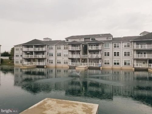 5-104 Waters Edge Dr, NEWARK, DE, 19702-6324 | Card Image