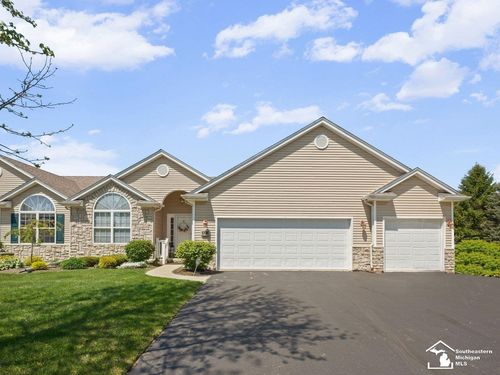 6484 Black Diamond Ln, Lambertville, MI, 48144-9587 | Card Image