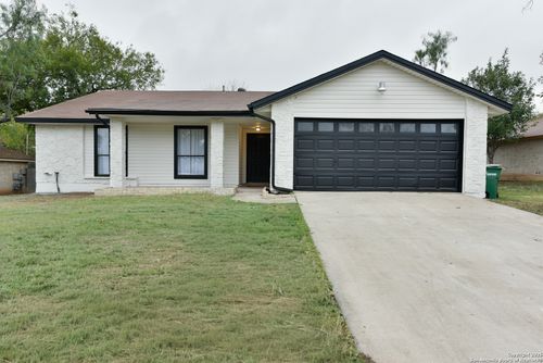 7947 Airflight St, San Antonio, TX, 78250-4742 | Card Image