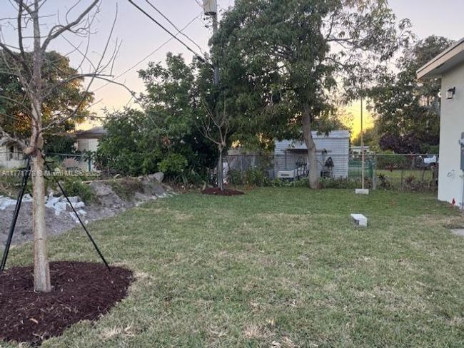 1100 Highview Rd, House other with 3 bedrooms, 3 bathrooms and null parking in Lantana FL | Image 6